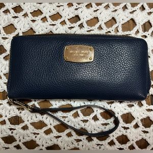 Michael Kors Leather Wristlet Wallet - Navy Blue
